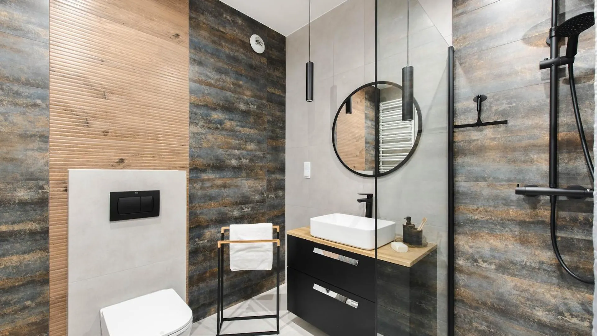 Spacious And Modern Apartment Lwowska, Close To Kazimierz Krakow Poland